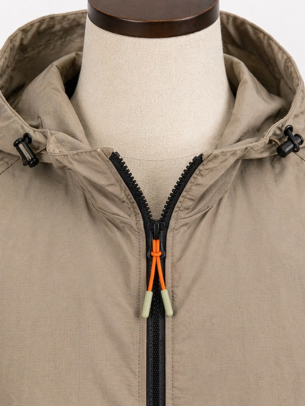 NWT Ozark Trail Windbreaker Jacket L Taupe Hooded Lightweight - Picture 4 of 14